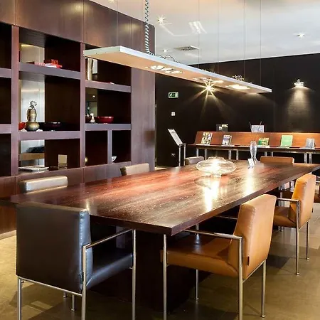 Hotel Ac Fórum By Marriott 4*