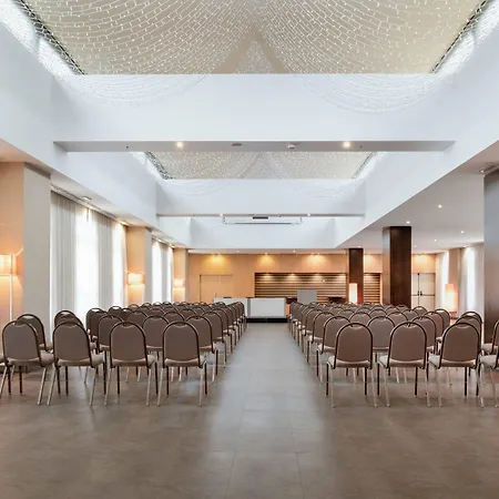 Ac Forum By Marriott Oviede