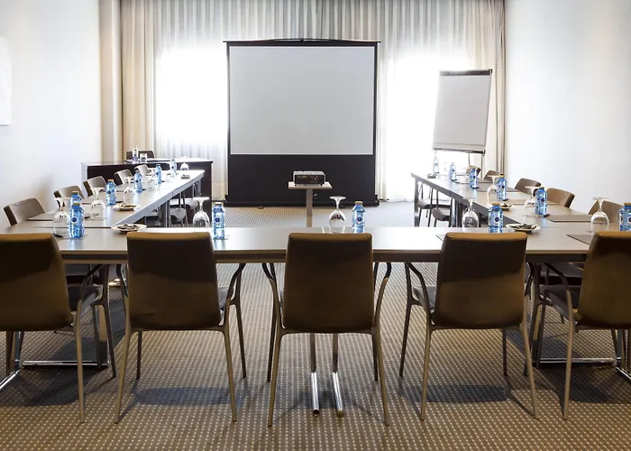 فندق Ac Forum By Marriott اوفيدو