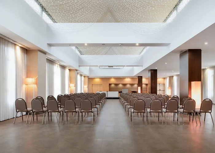 Ac Forum By Marriott اوفيدو